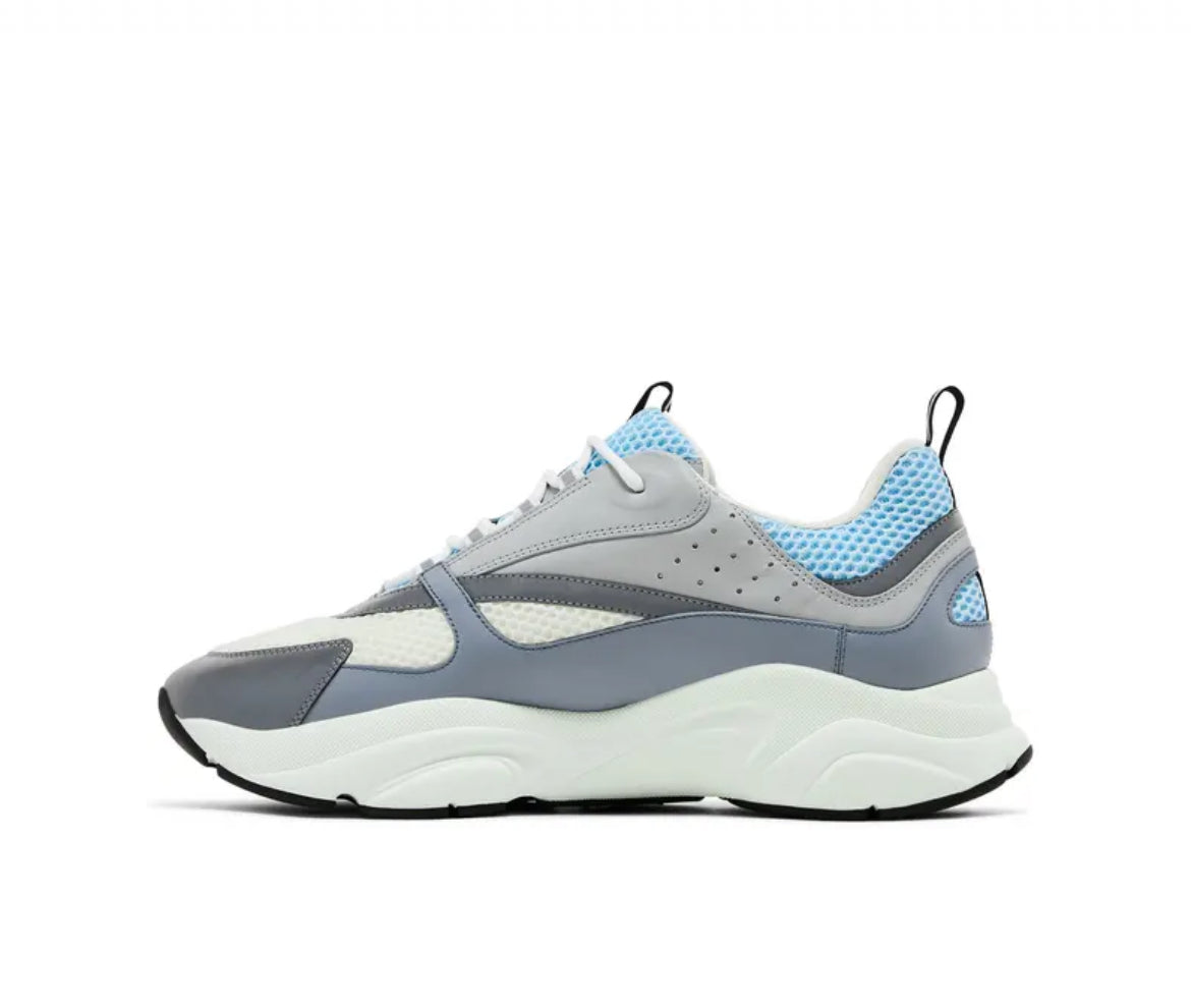 22 sneakers White blue