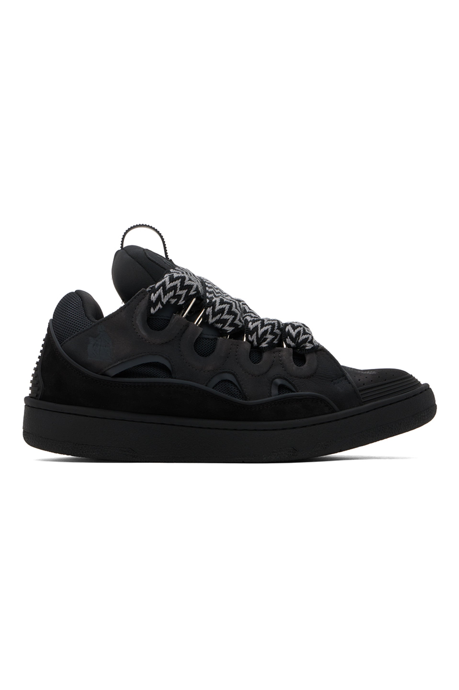 Lvins Black Curb